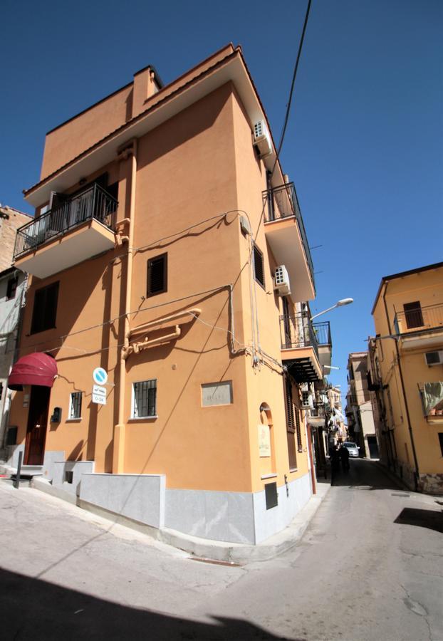 La Rosatea Bed & Breakfast Monreale Bagian luar foto