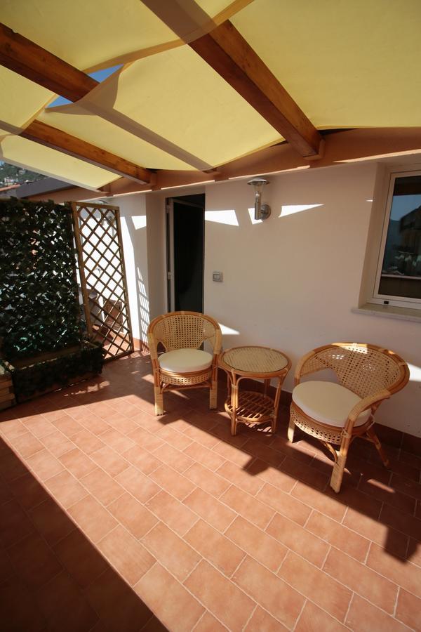 La Rosatea Bed & Breakfast Monreale Bagian luar foto